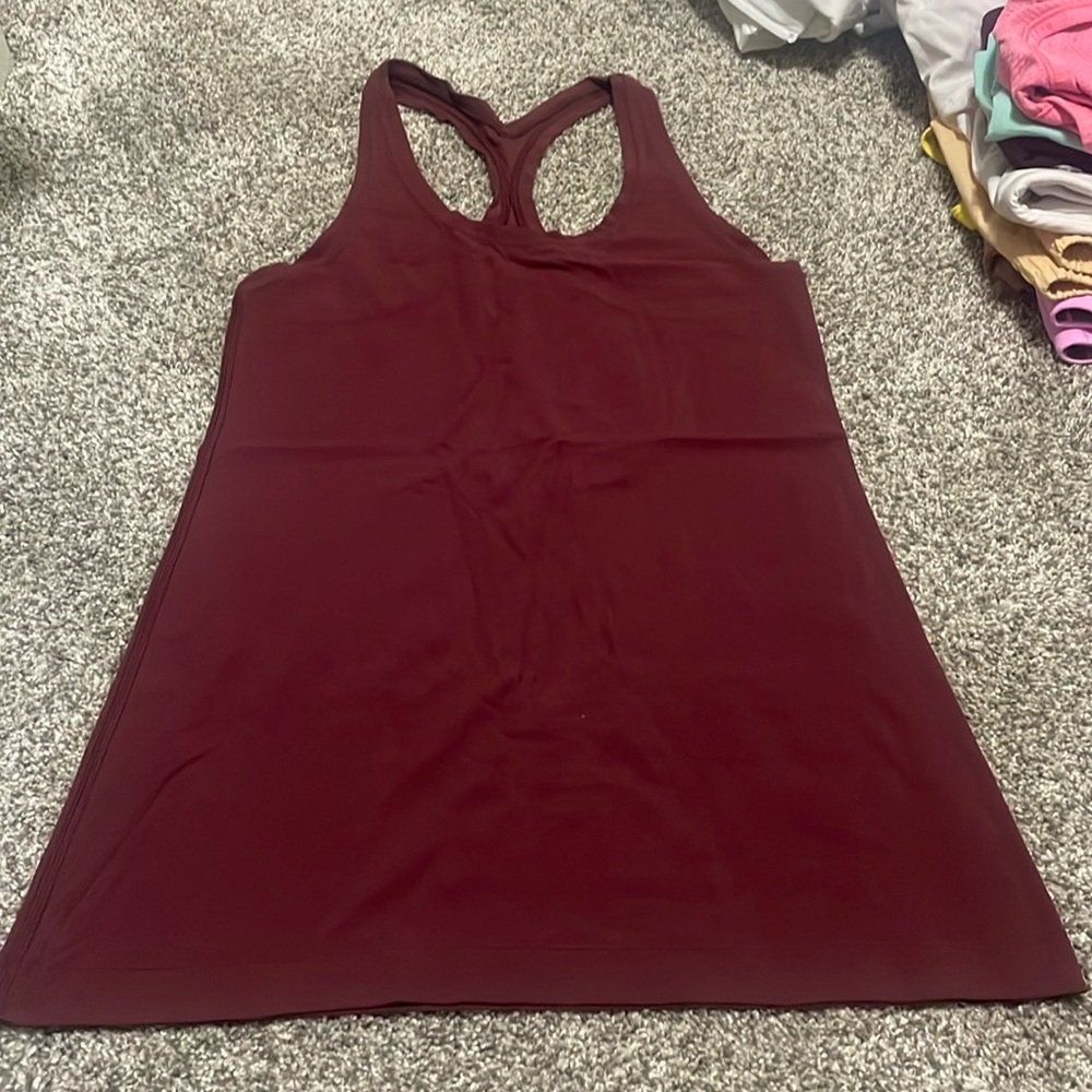 Maroon lulu tank top